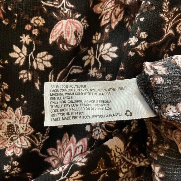 Front Tie Button Down Boho Top - Picture 7 of 7